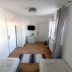 Haus Morgentau Mit Garten In Zentraler Lage *