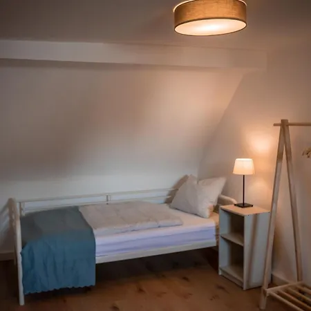 Haus Morgentau Mit Garten In Zentraler Lage 別荘 カッセル