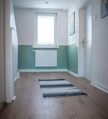 Haus Morgentau Mit Garten In Zentraler Lage