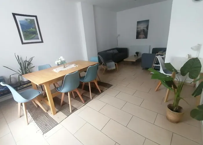 Haus Morgentau Mit Garten In Zentraler Lage Semesterbostad